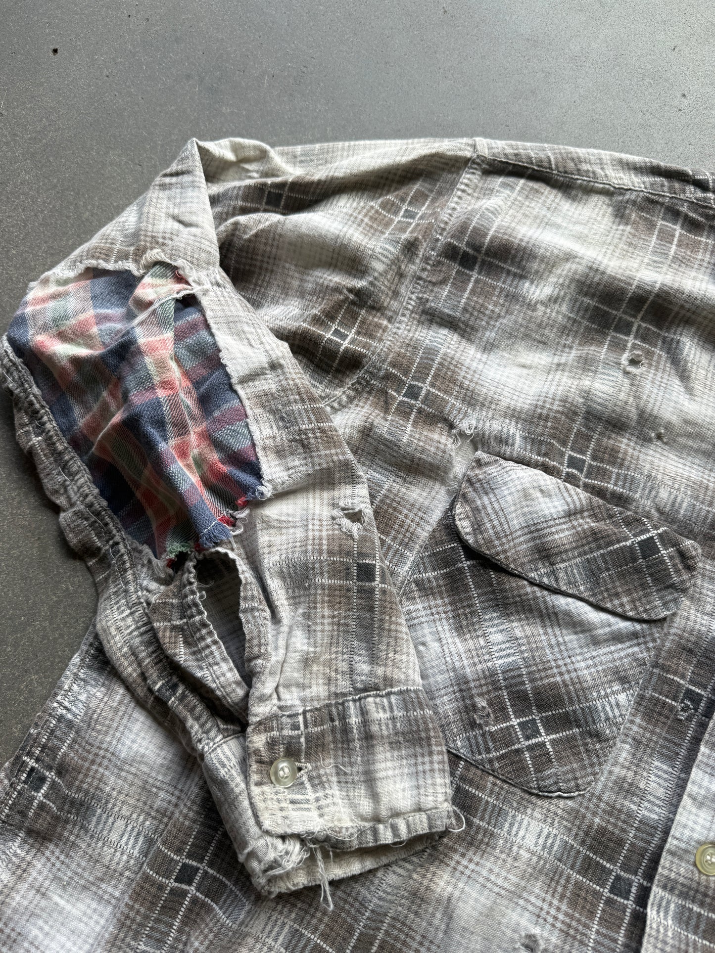 60's Thrashed and Repaired Cotton Print Flannel