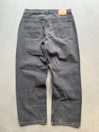 90s Levi’s 550 Husky Fit