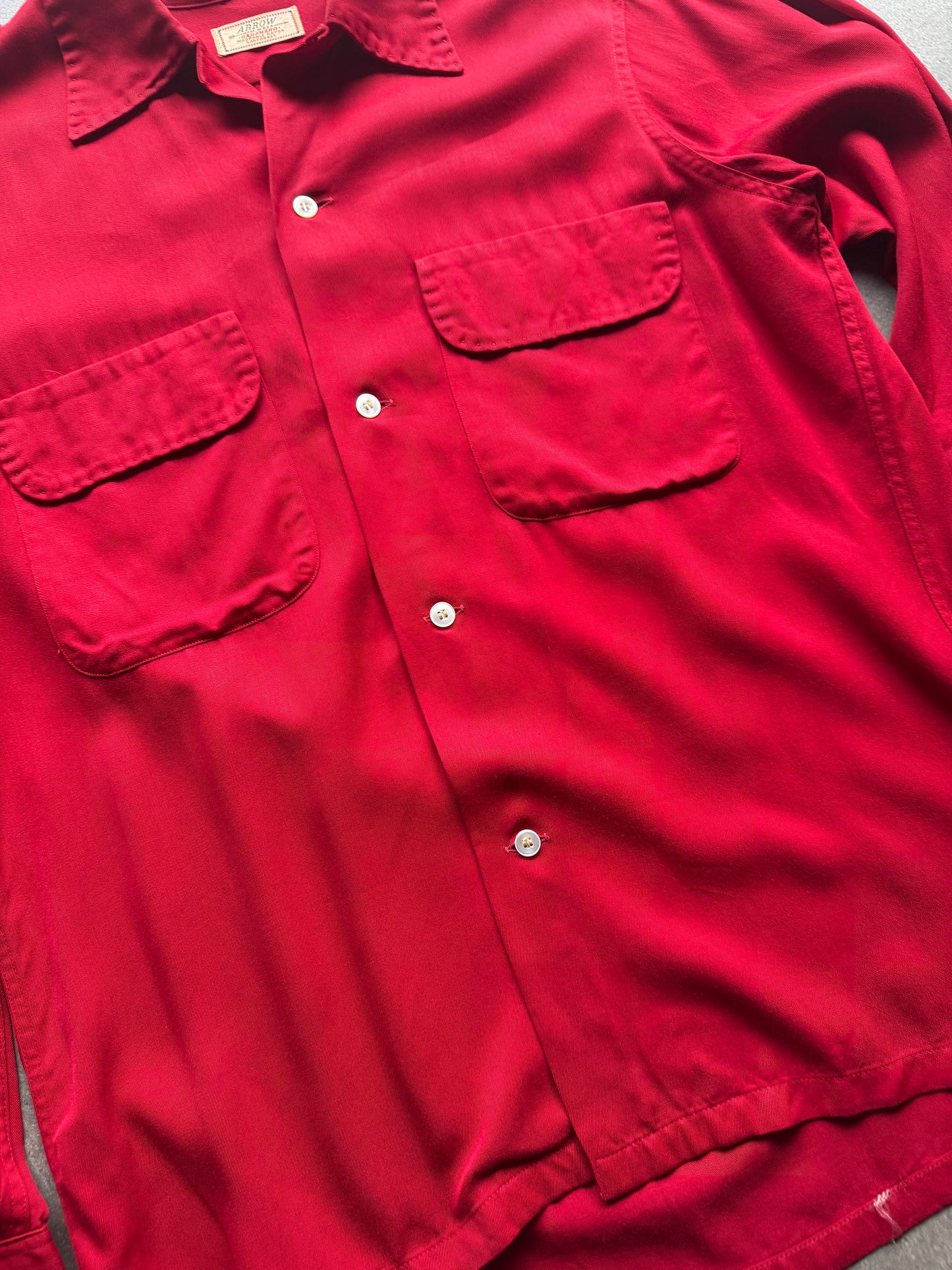 1940s Mint condition crimson dagger collar gabardine shirt