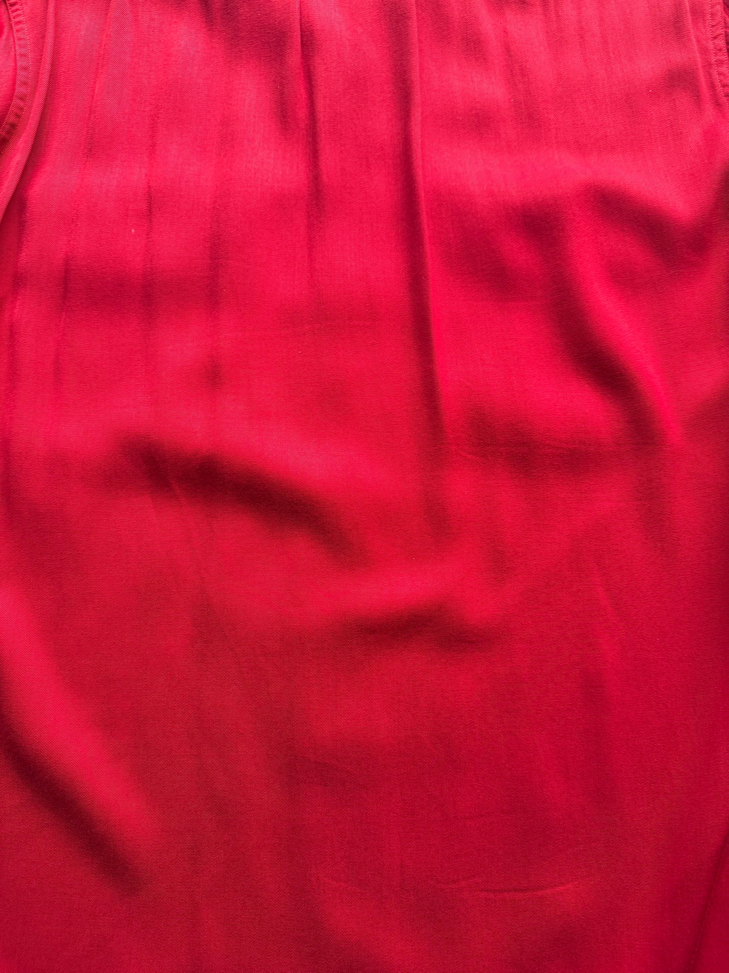 1940s Mint condition crimson dagger collar gabardine shirt