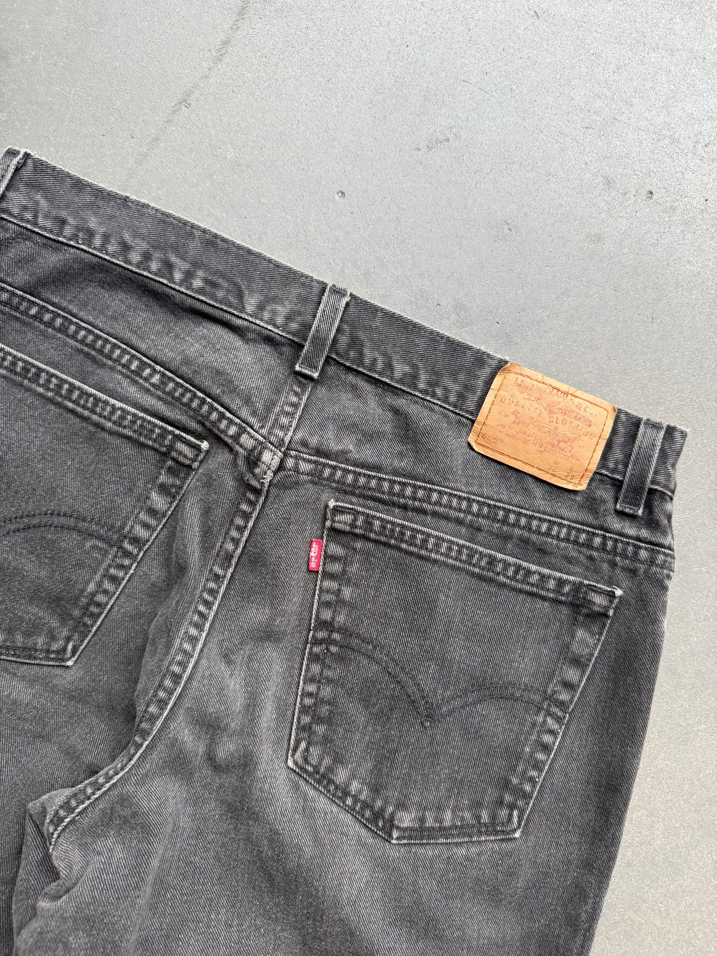 90s Levi’s 550 Husky Fit