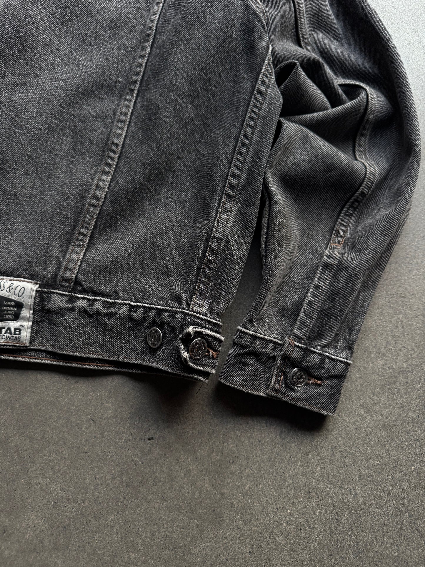 1980s Black denim Levi’s silver tab jacket