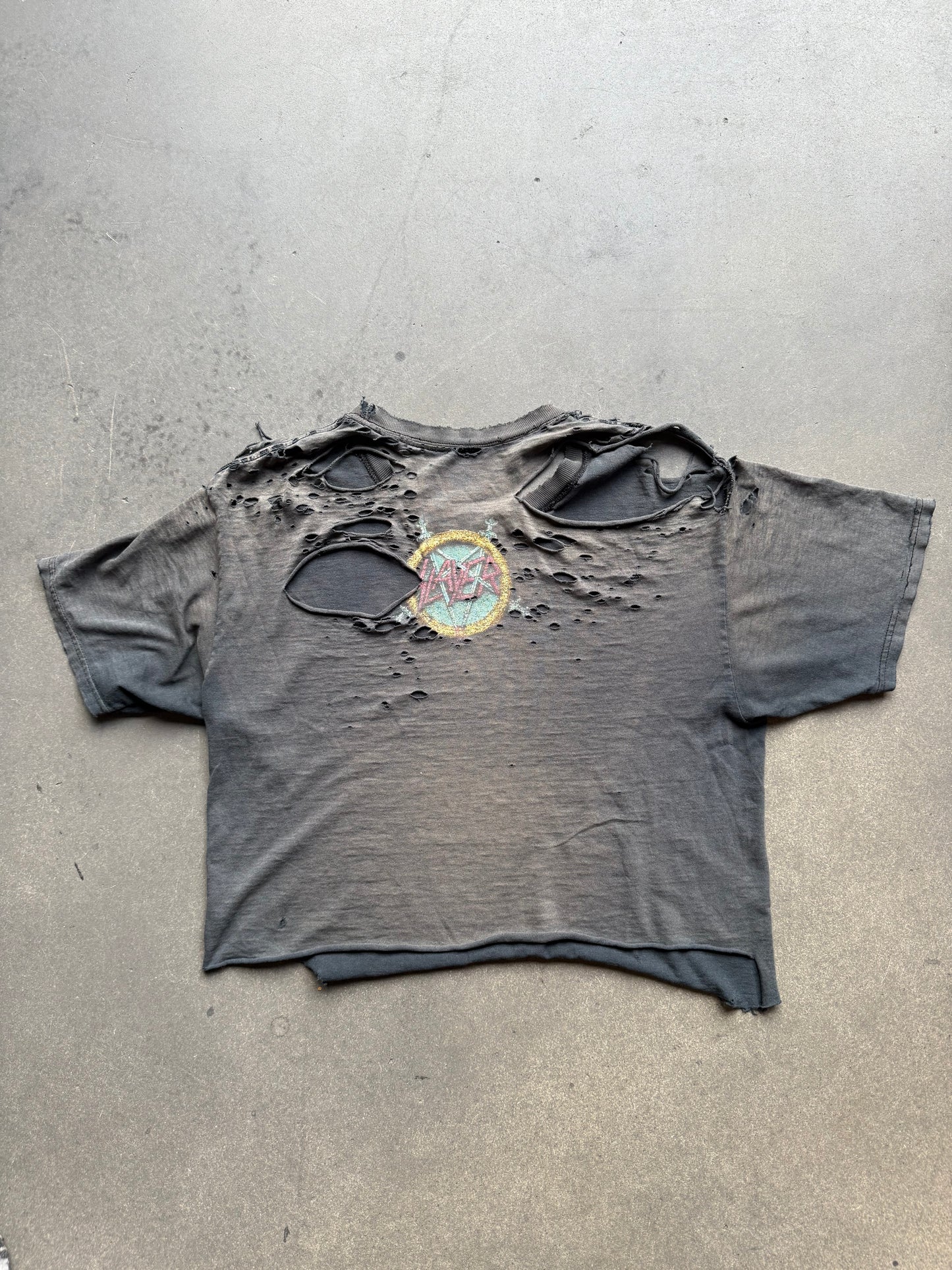 90s Distressed Slayer Crop Tee