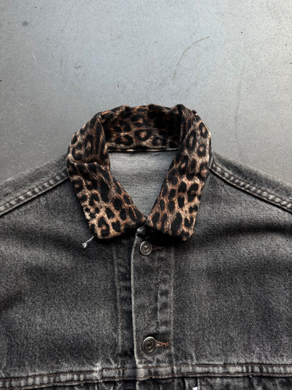 1980s Black denim Levi’s silver tab jacket