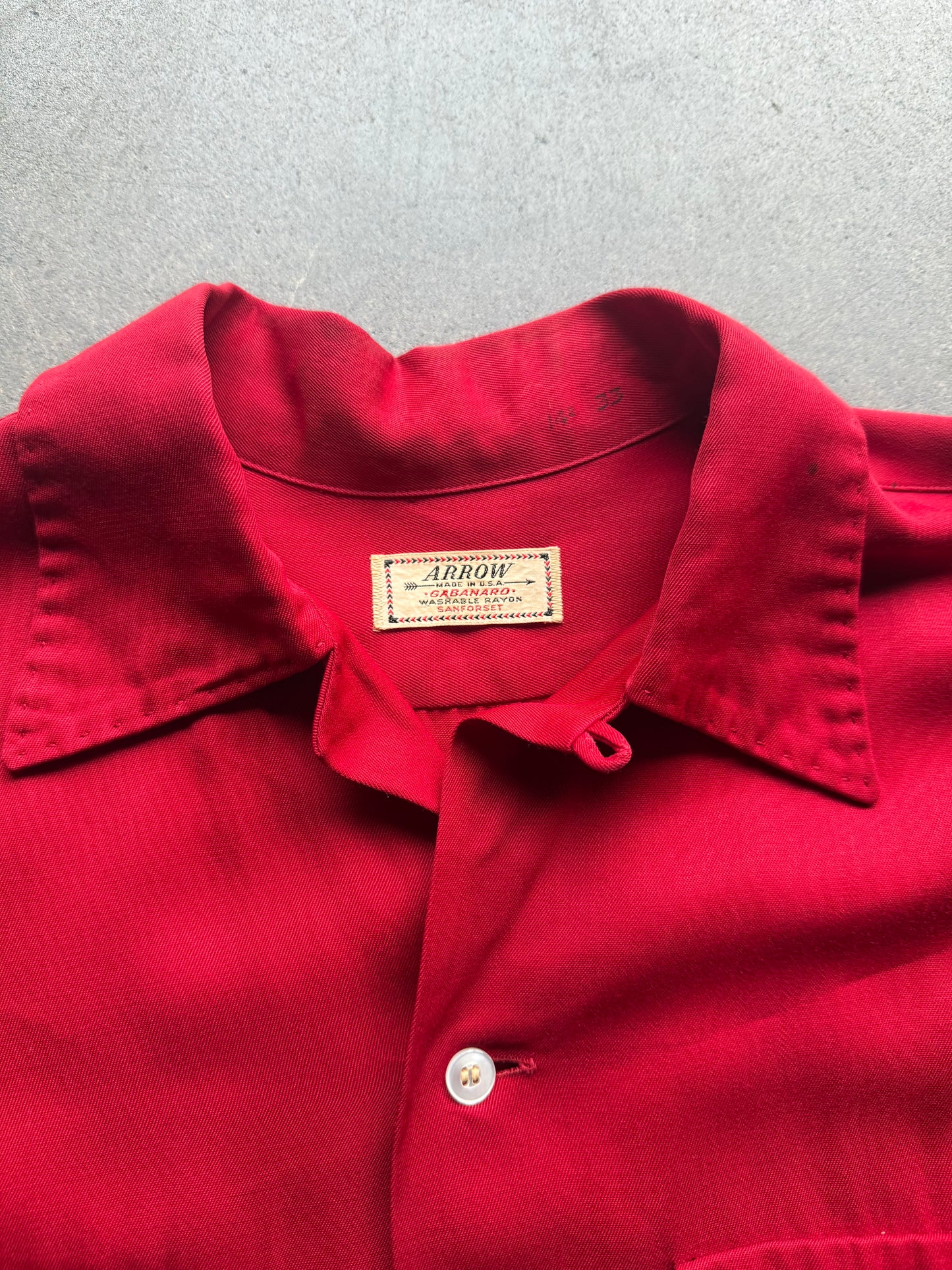 1940s Mint condition crimson dagger collar gabardine shirt