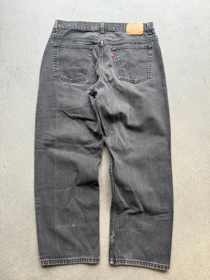 90s Levi’s 550 Husky Fit